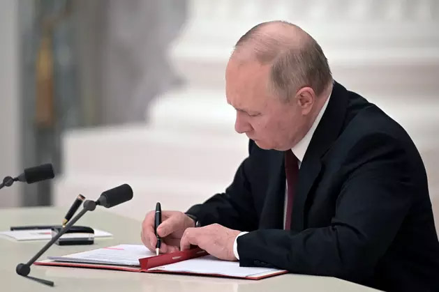 Putin assina decreto